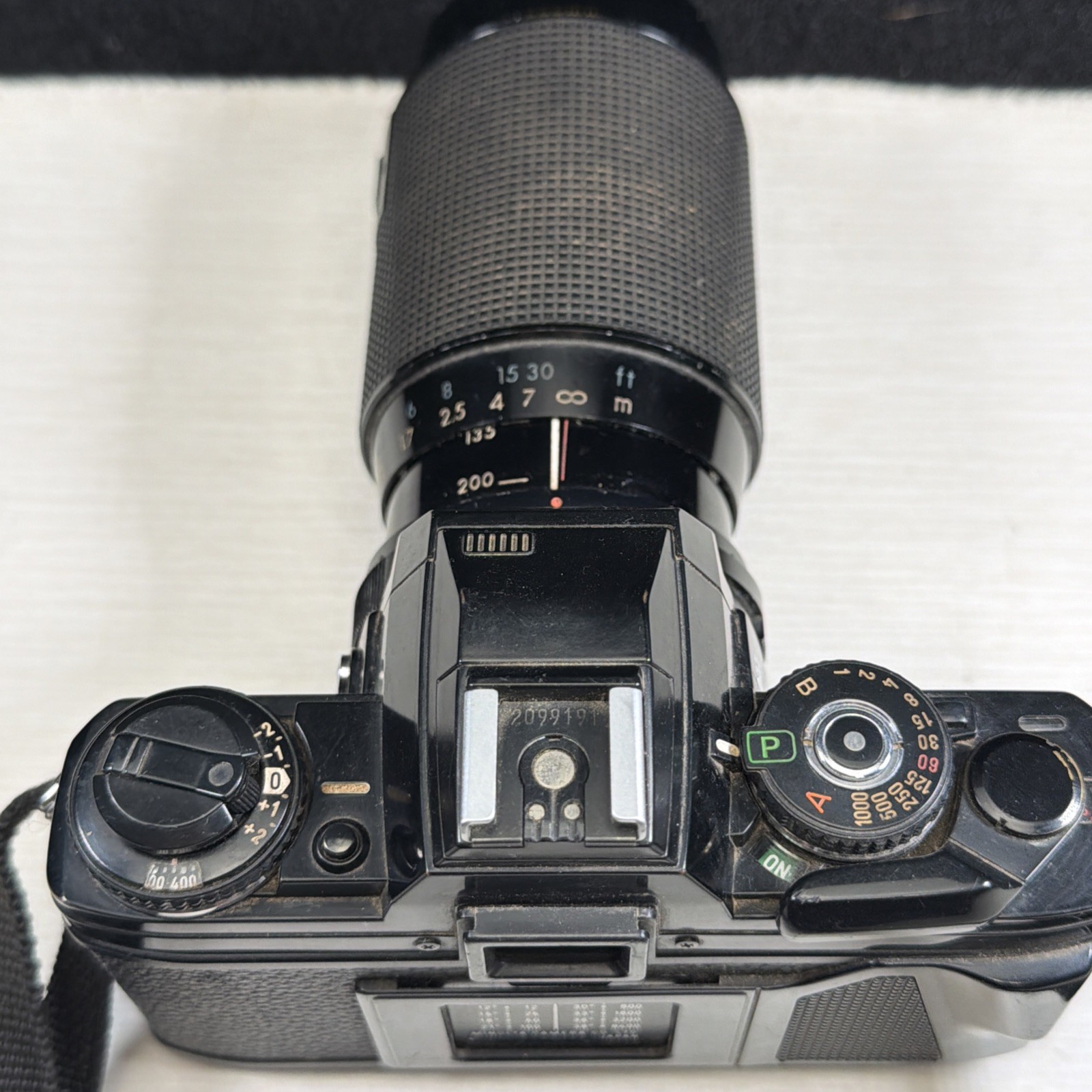 Minolta X-700 35mm film SLR with Minolta KIRON 80-200mm lens – TESTED WORKS