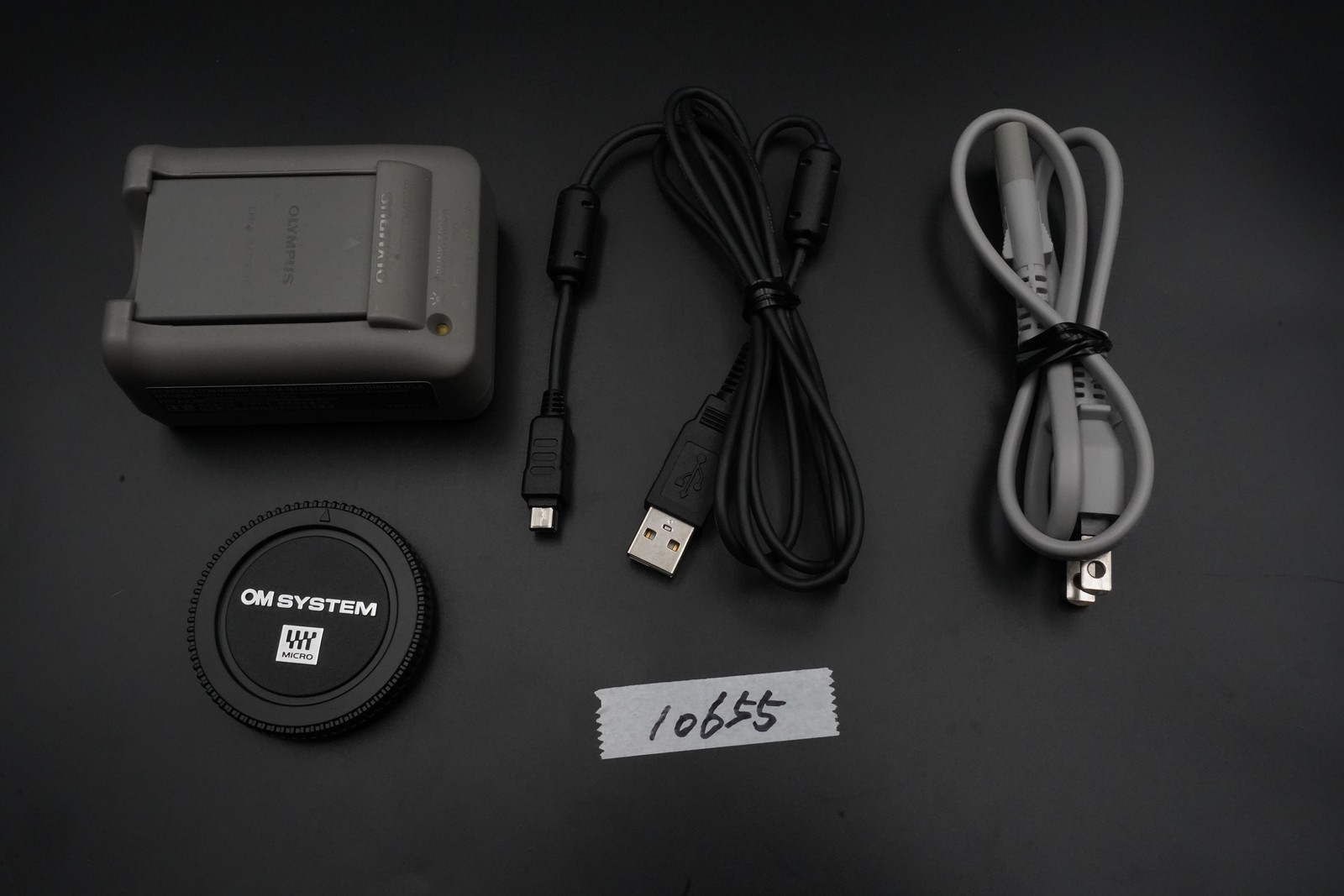 [US Duty Paid] Olympus OM-D E-M10 Mark II Digital Camera w/ Lens Black 9155