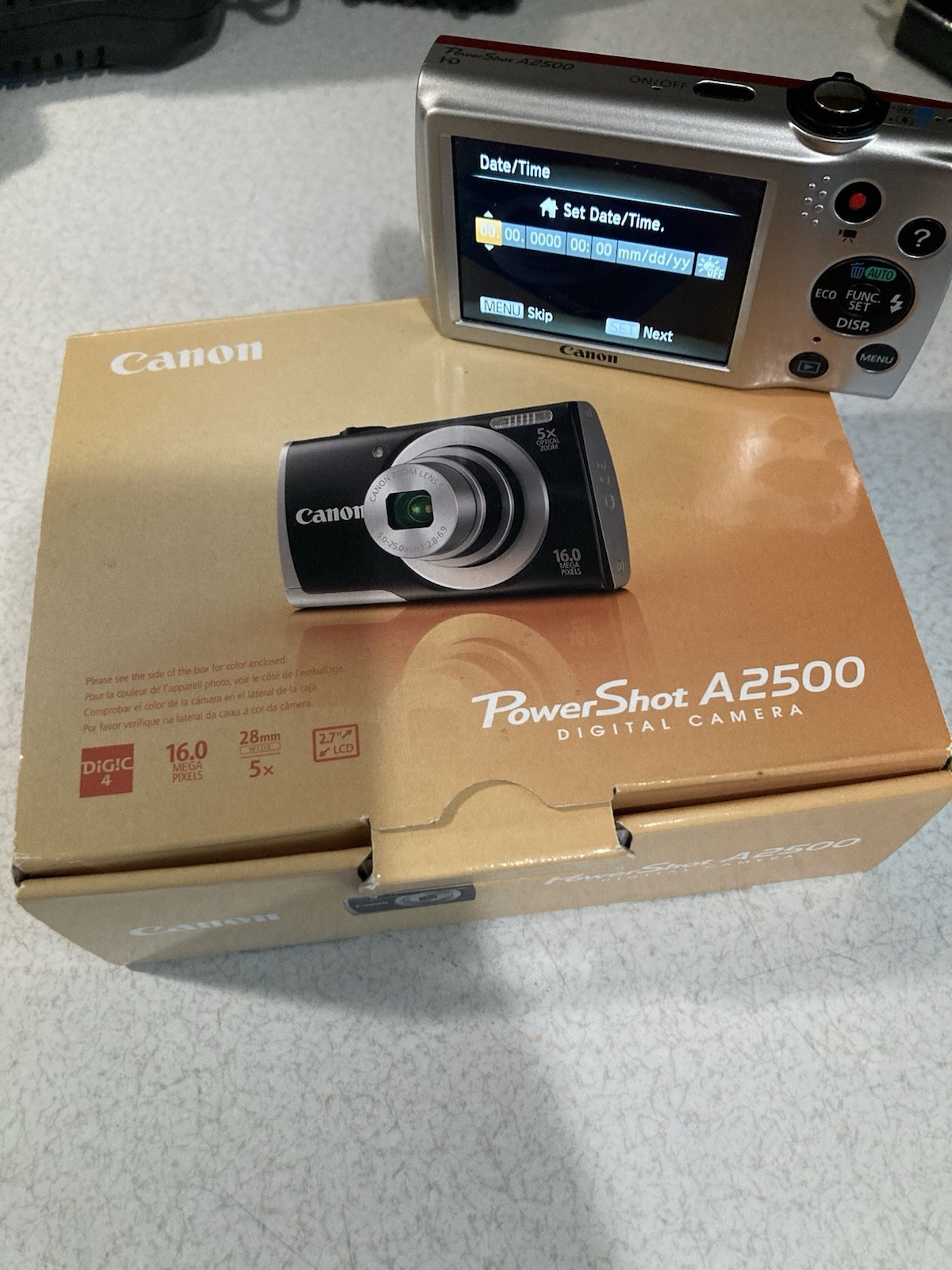Canon PowerShot A2500 Compact Camera 16MP 5x Zoom Date/Time Stamp Red Box