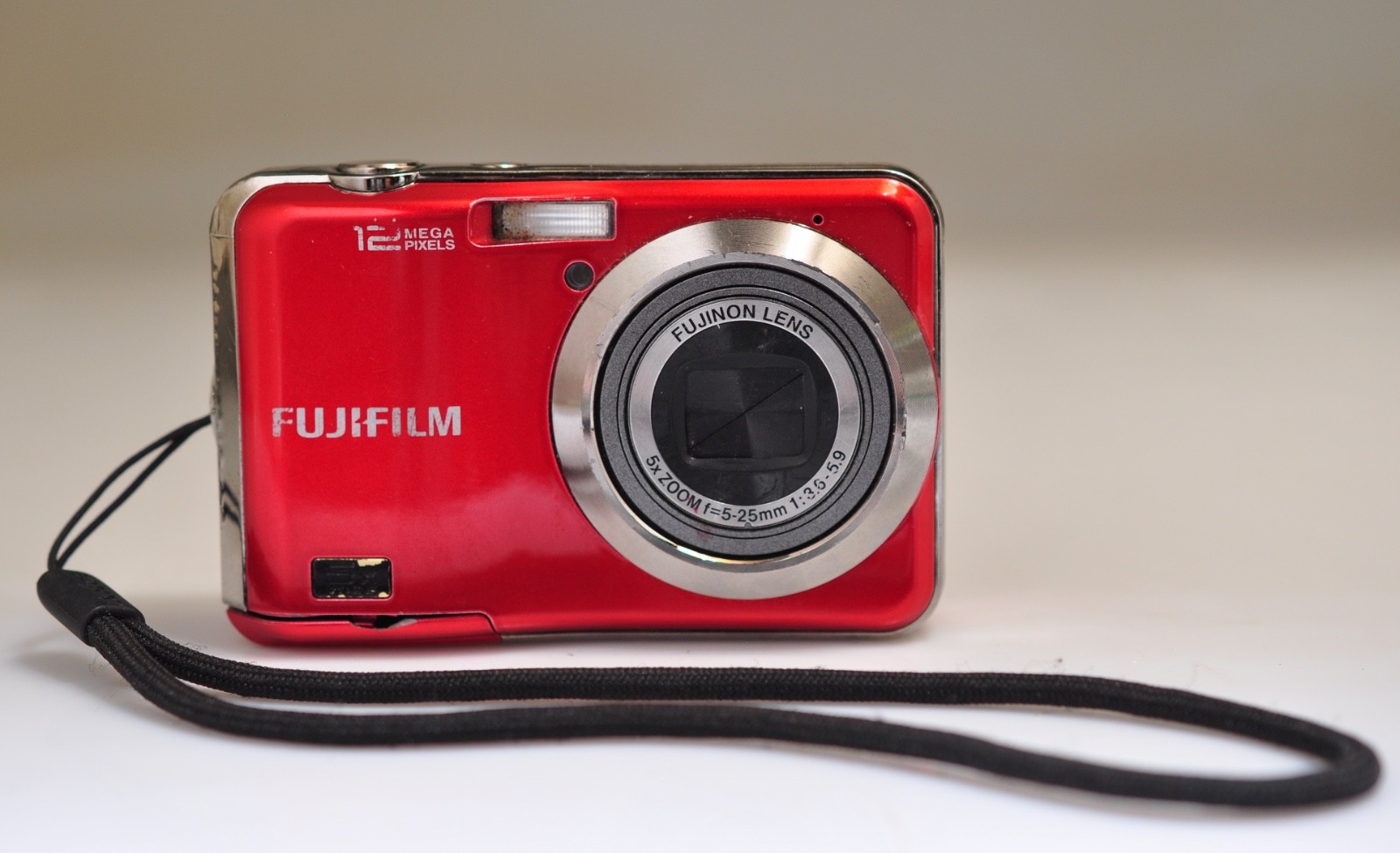 Fujifilm AX230 12.2MP 3x Zoom Digital Camera – READ