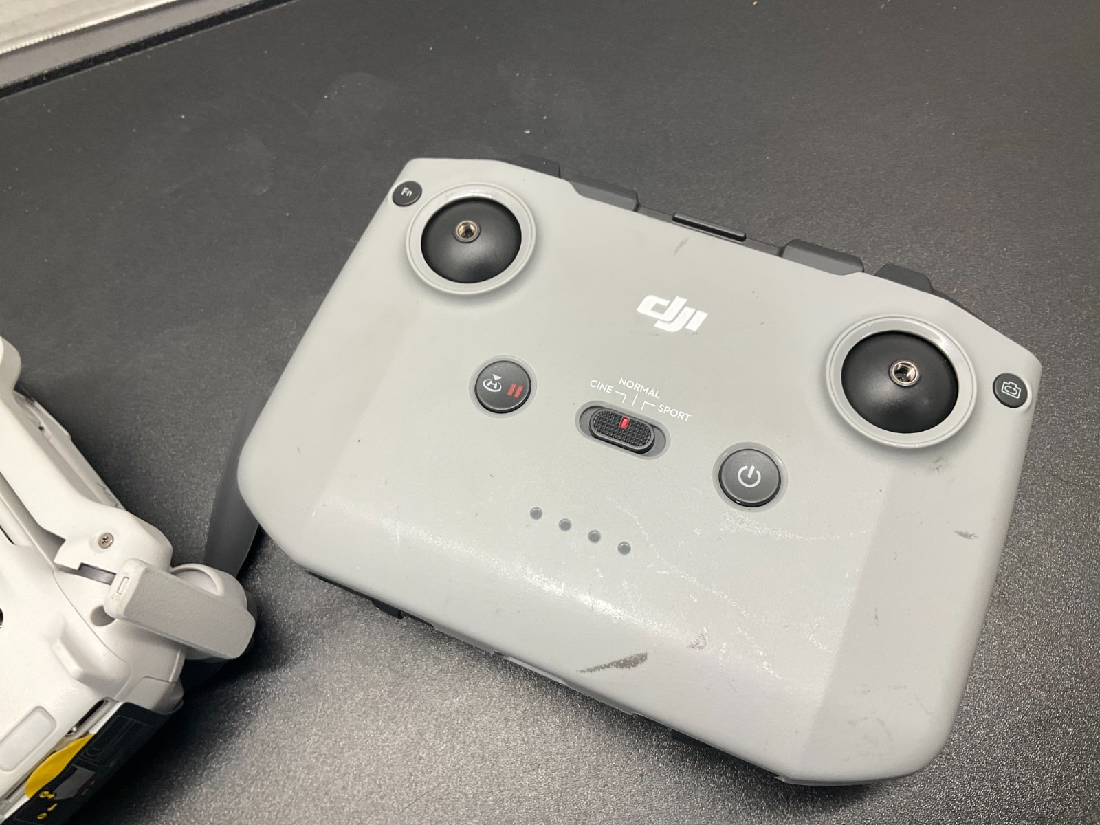 DJI Mini 2 SE 4K Camera Drone MT2SD with remote READ