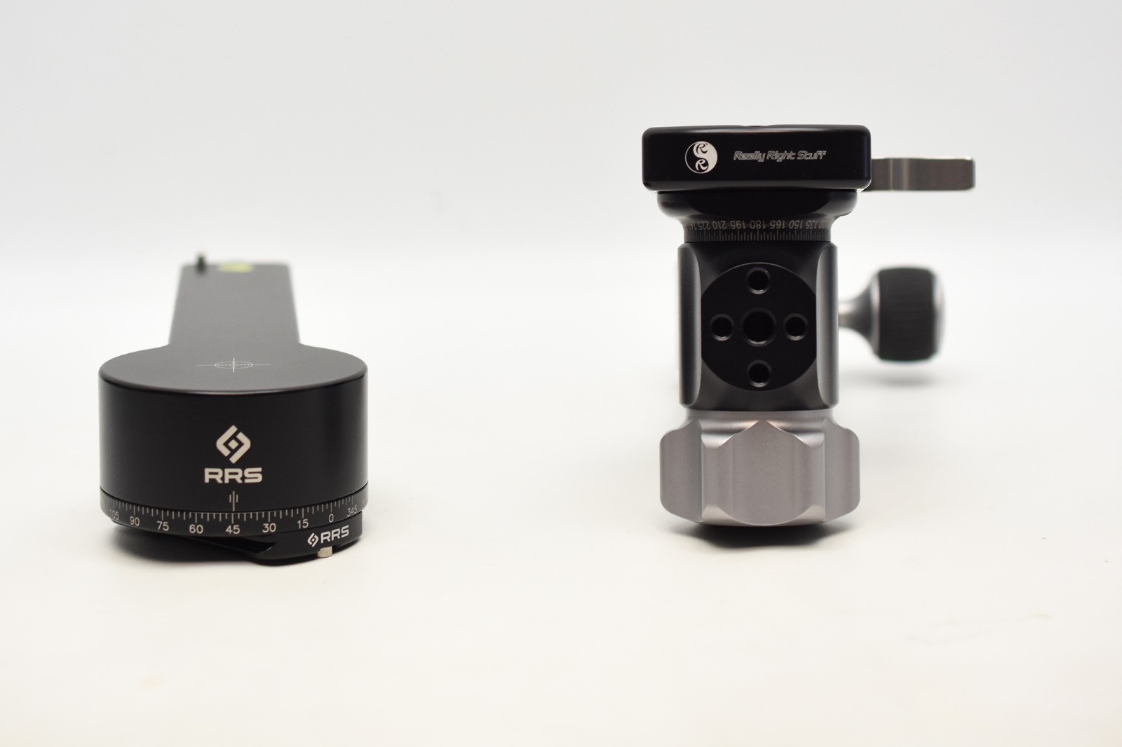 Really Right Stuff RRS PG-02 Pano-Gimbal Head with box no case