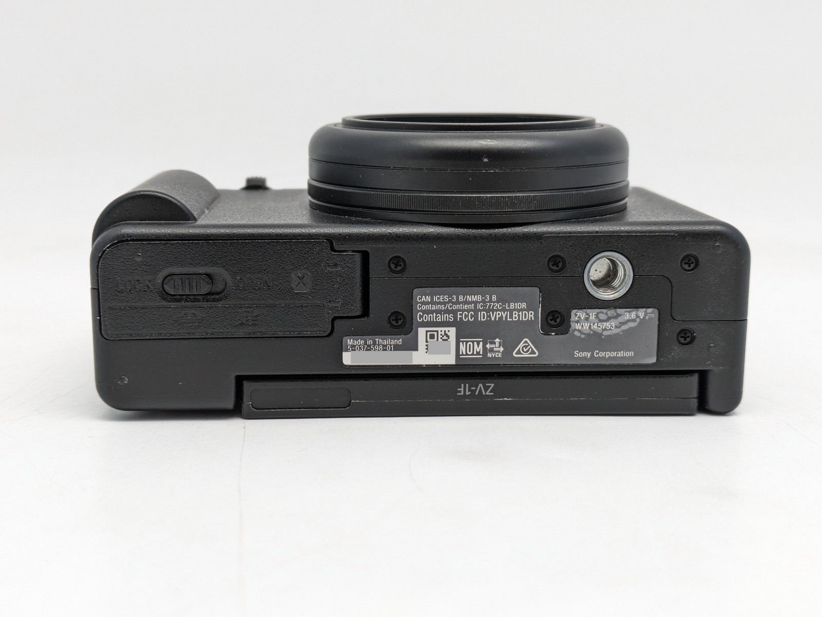 Sony ZV-1F 3″ 21MP f/2 Compact Camera in Black (WW145753)