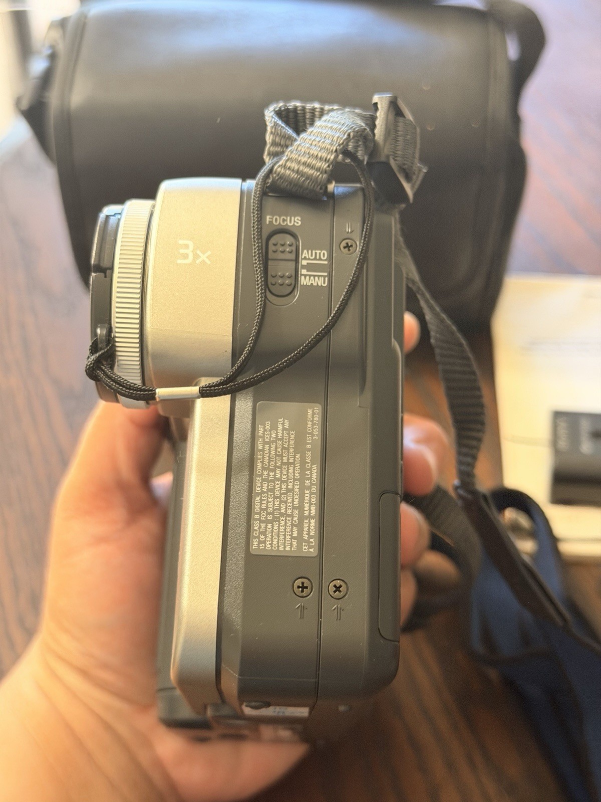 Sony Mavica MVC-FD81 0.9MP Digital Camera – Black & Metallic silver MINT TESTED