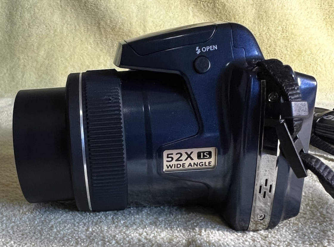 Kodak PIXPRO AZ528 16MP 52x Optical Zoom Digital Camera – Blue – Bundle- Wi-Fi
