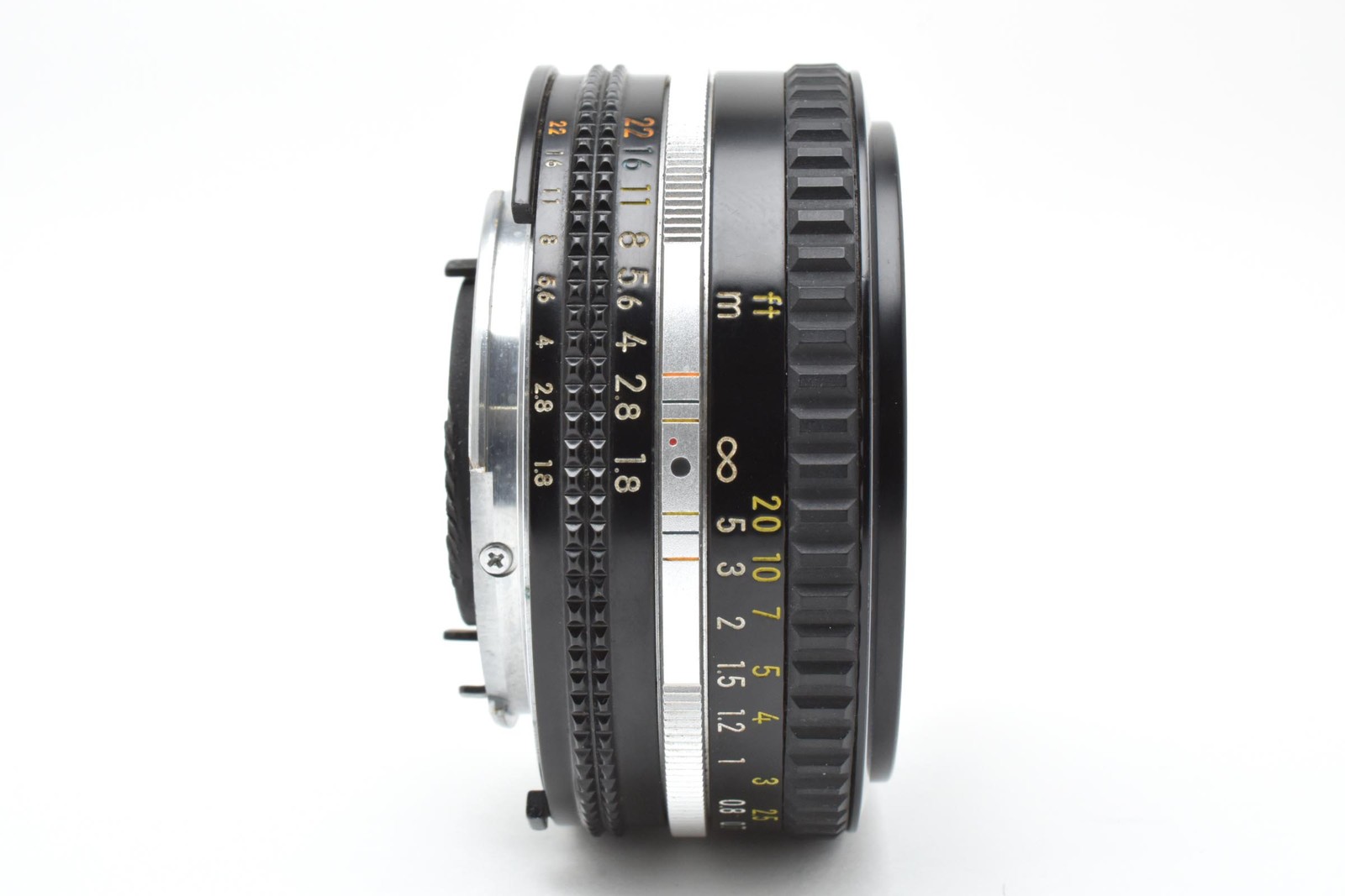 [Exc+5] Nikon Nikkor Ai-s 50mm f/1.8 MF Pancake Prime Lens F Mount From JAPAN