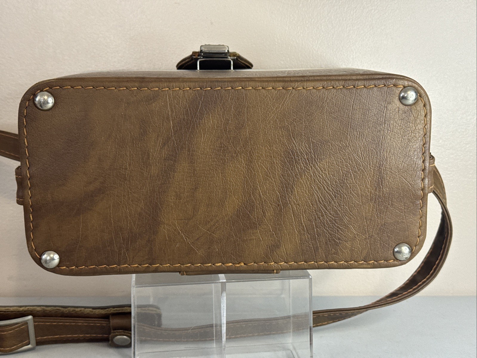 VTG Brown Faux Leather Camera Hard Shell Case Complete w/ Shelf 12x 6 x 9 NICE