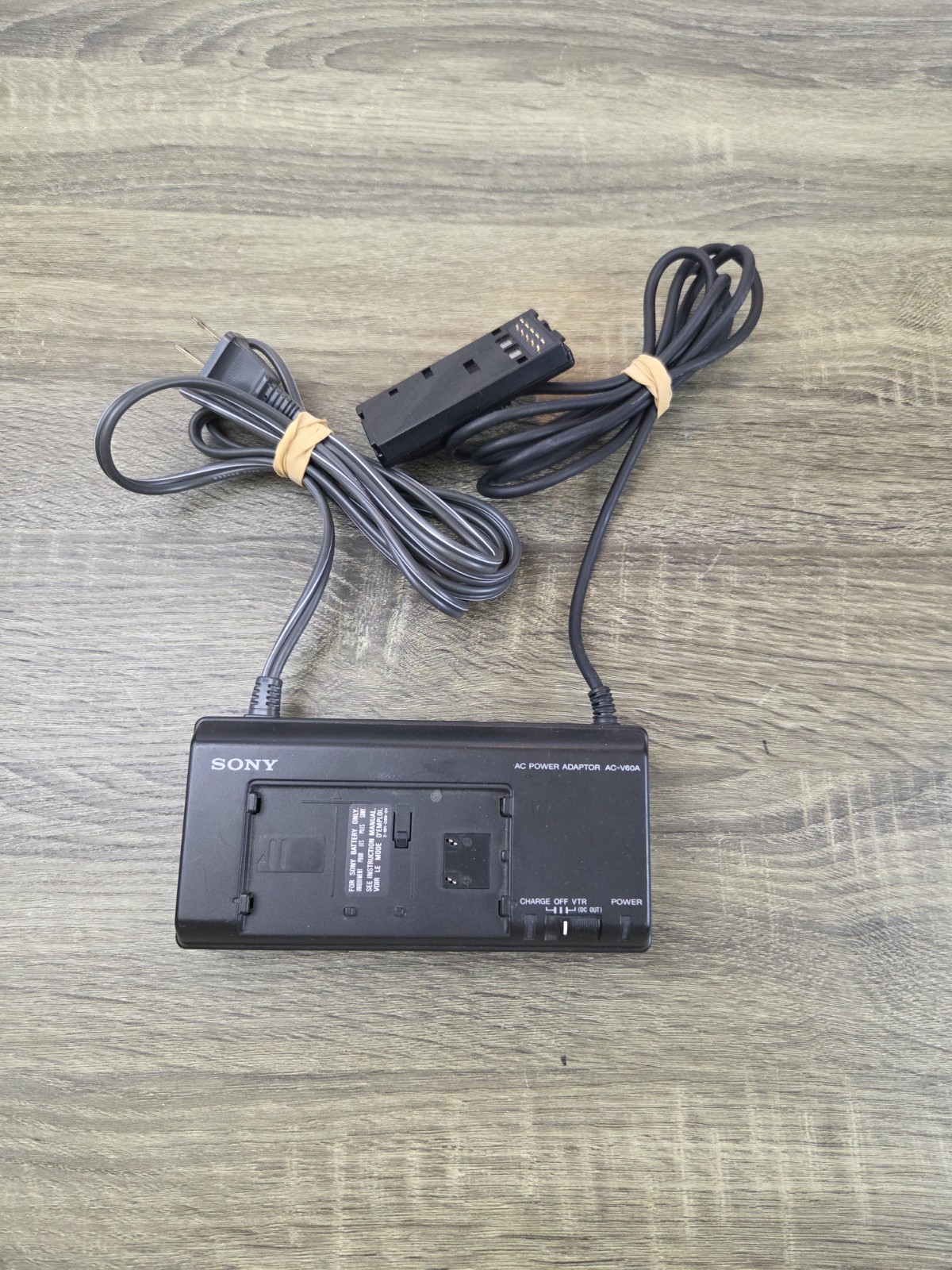 Sony HandyCam AC-V60A AC Power Battery Charger Tested