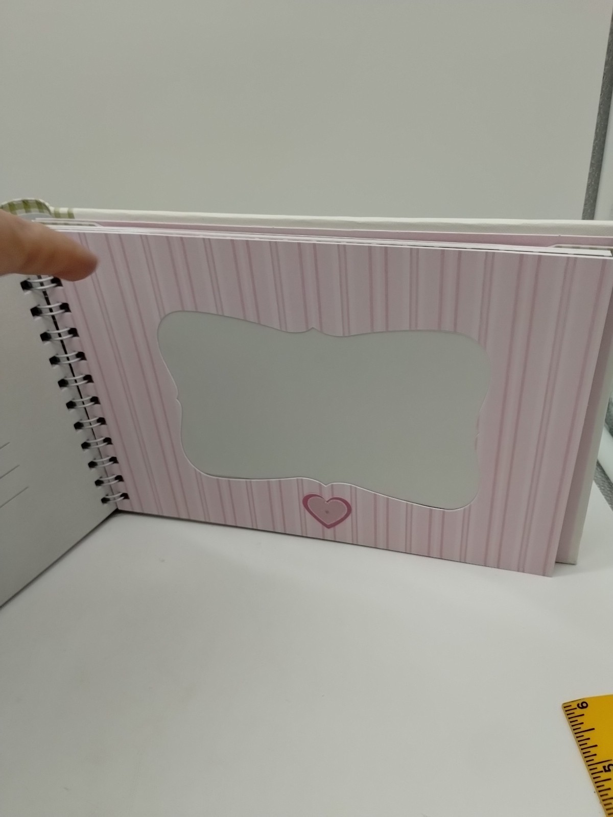 Hallmark Grandma Album Photo Voice Recordable Green Plaid Pink Ribbon