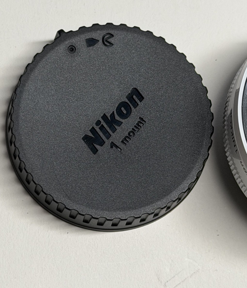 Nikon 1 NIKKOR 10mm f/2.8 Pancake Lens White for J1 J2 V1 V2 Cameras Mint!
