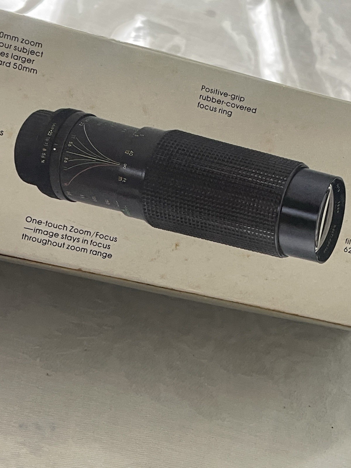 Sears Macro Zoom 60-300mm f/4.0-5.6 Lens with Caps