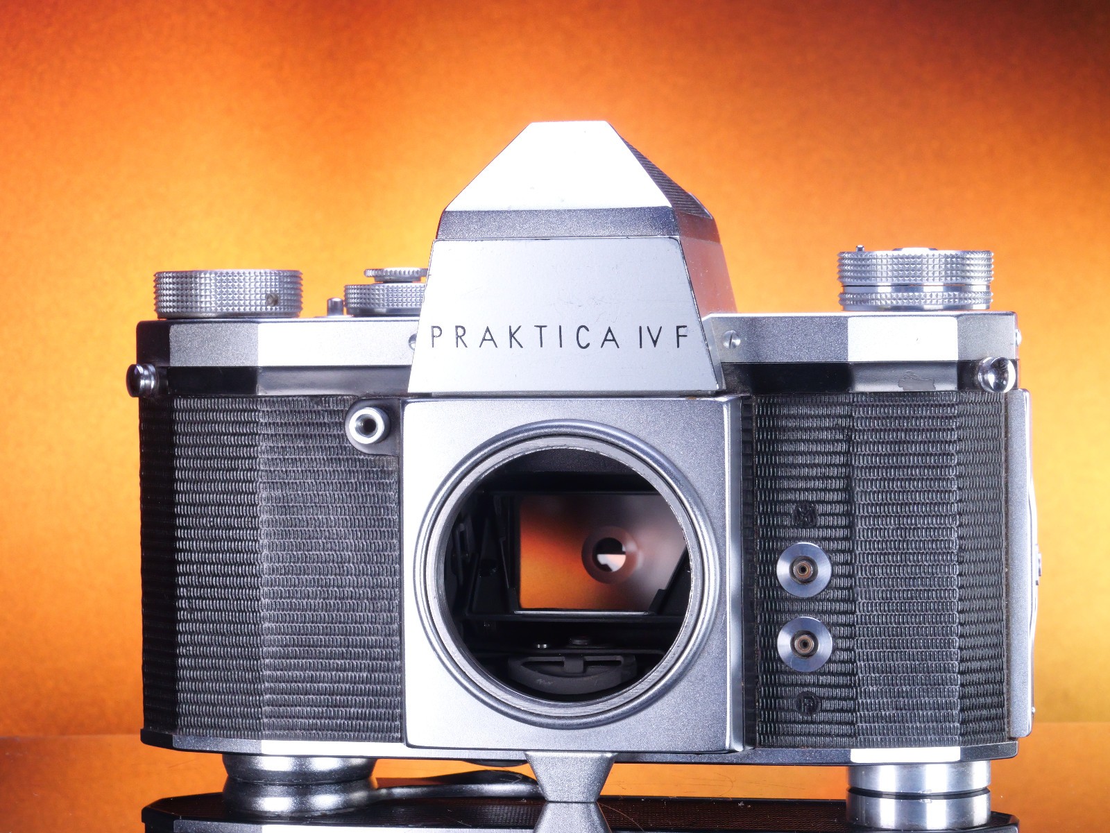 Praktica IV F Vintage 35mm Film Camera w/ Case, Tested, Working – RARE #493830