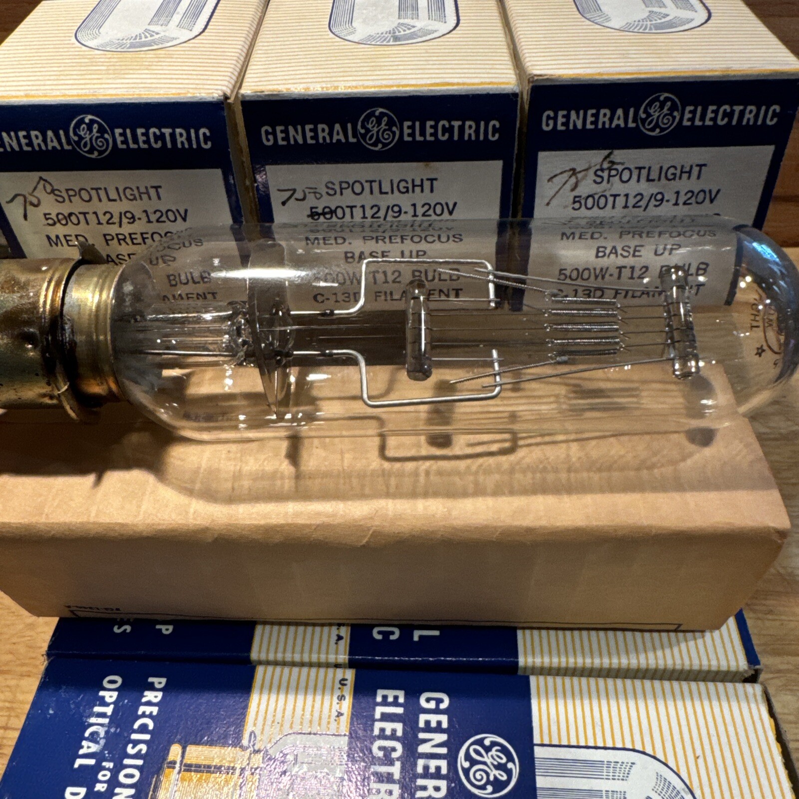 GE Projector Projection Lamp Bulb 750W 120V T12/9 C-13D Filament Base Up NOS