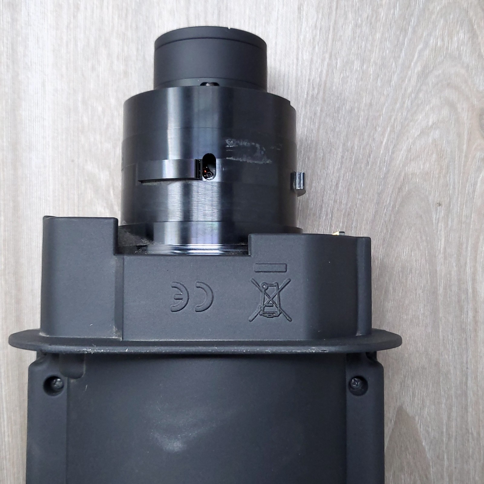 HITACHI / MAXELL FL-900 Ultra Short Throw Projector Lens F2:0 F=5.62mm Christie