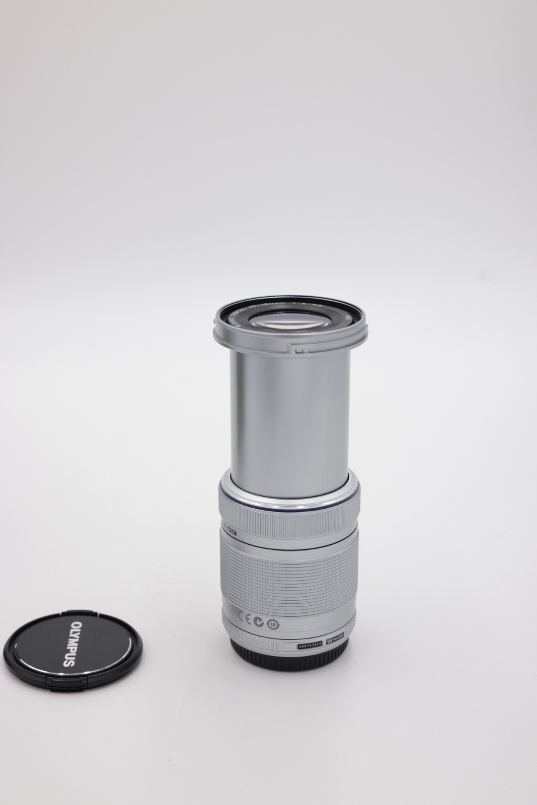 Olympus M.Zuiko Digital 40-150mm f/4.0-5.6 R ED Lens