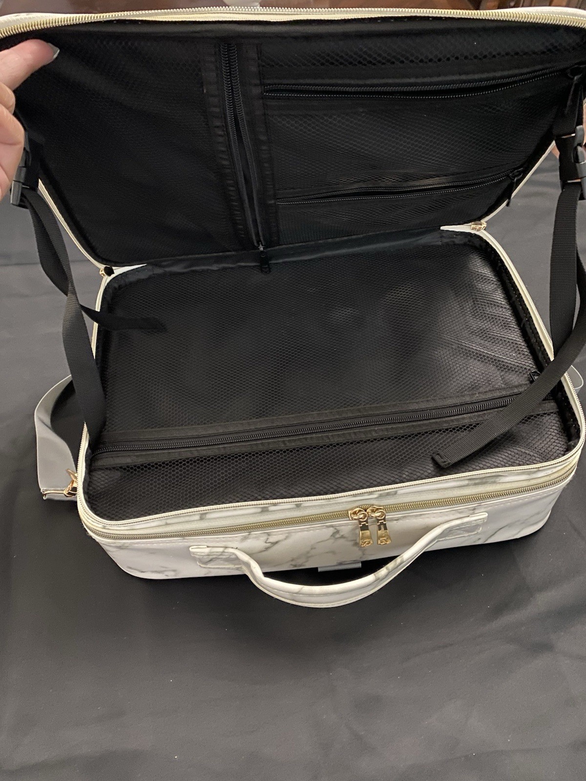 Relavel Faux Leather makeup case White/Gray Padded Dividers Shoulder Strap