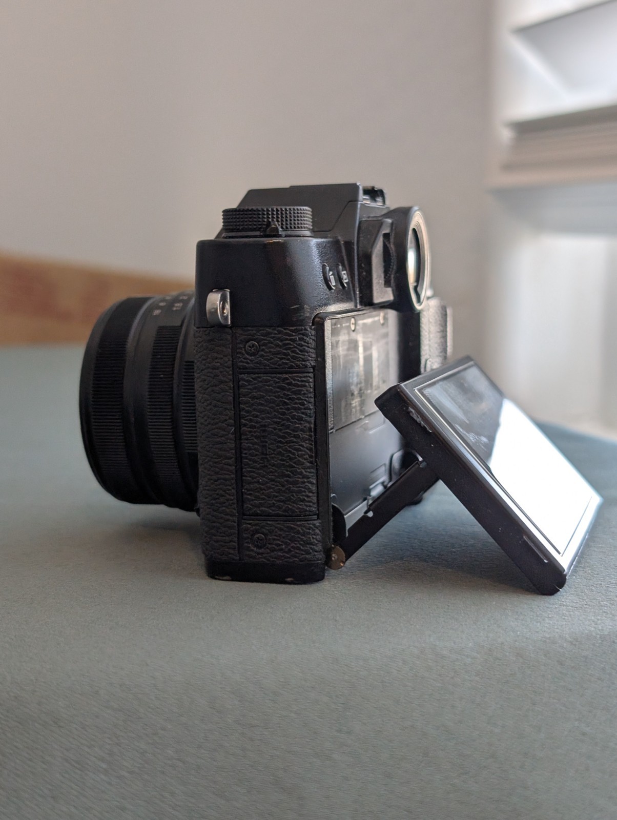 Fujifilm X-T10 Black Mirrorless 16.3MP X Series w/ 25mm f/1.8 Lens