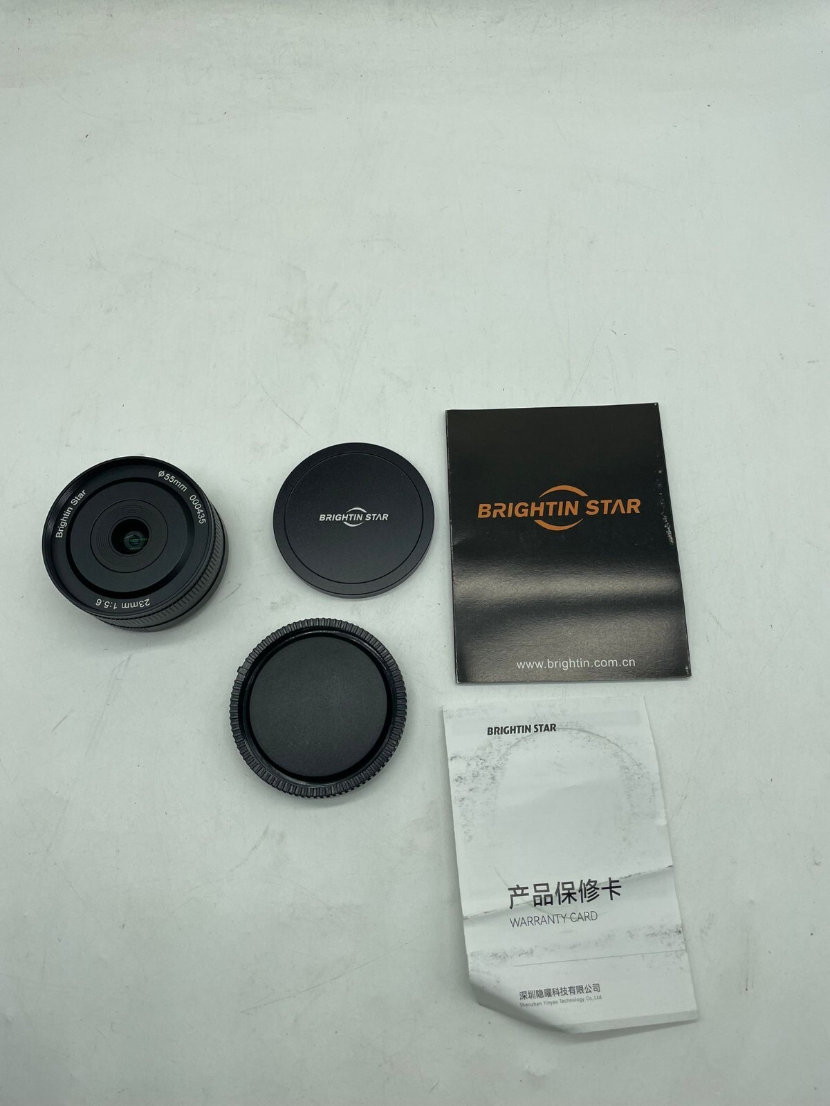 23mm F5.6 Full Frame Pancake Street Human Photography Manual Focus Mirrorless