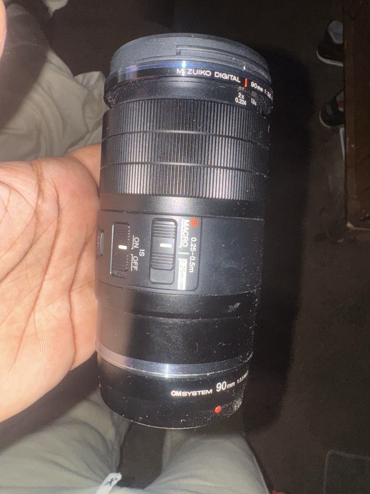 Olympus M. Zuiko Digital ED 90mm F/3.5 Macro IS PRO Lens – Black (V335150BW000)
