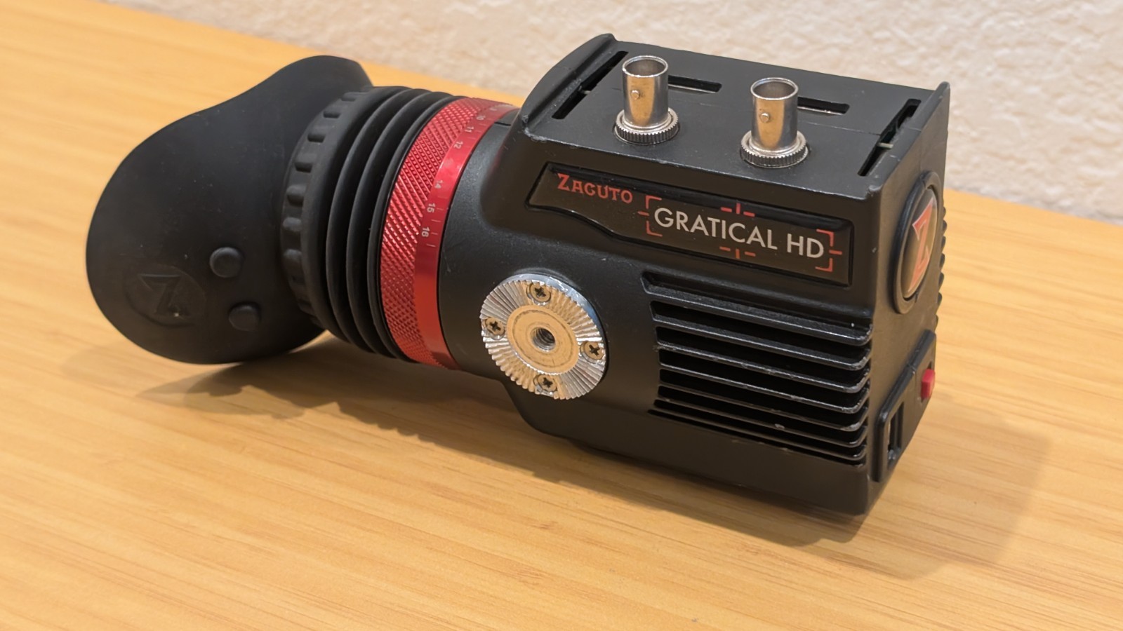 Zacuto Gratical HD Micro-OLED Electronic Viewfinder w/ Batteries and DC Couplers