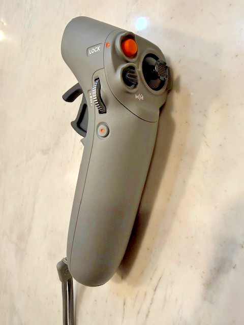 DJI Avata Fly Smart Combo FPV Drone CP.FP.00000111.01