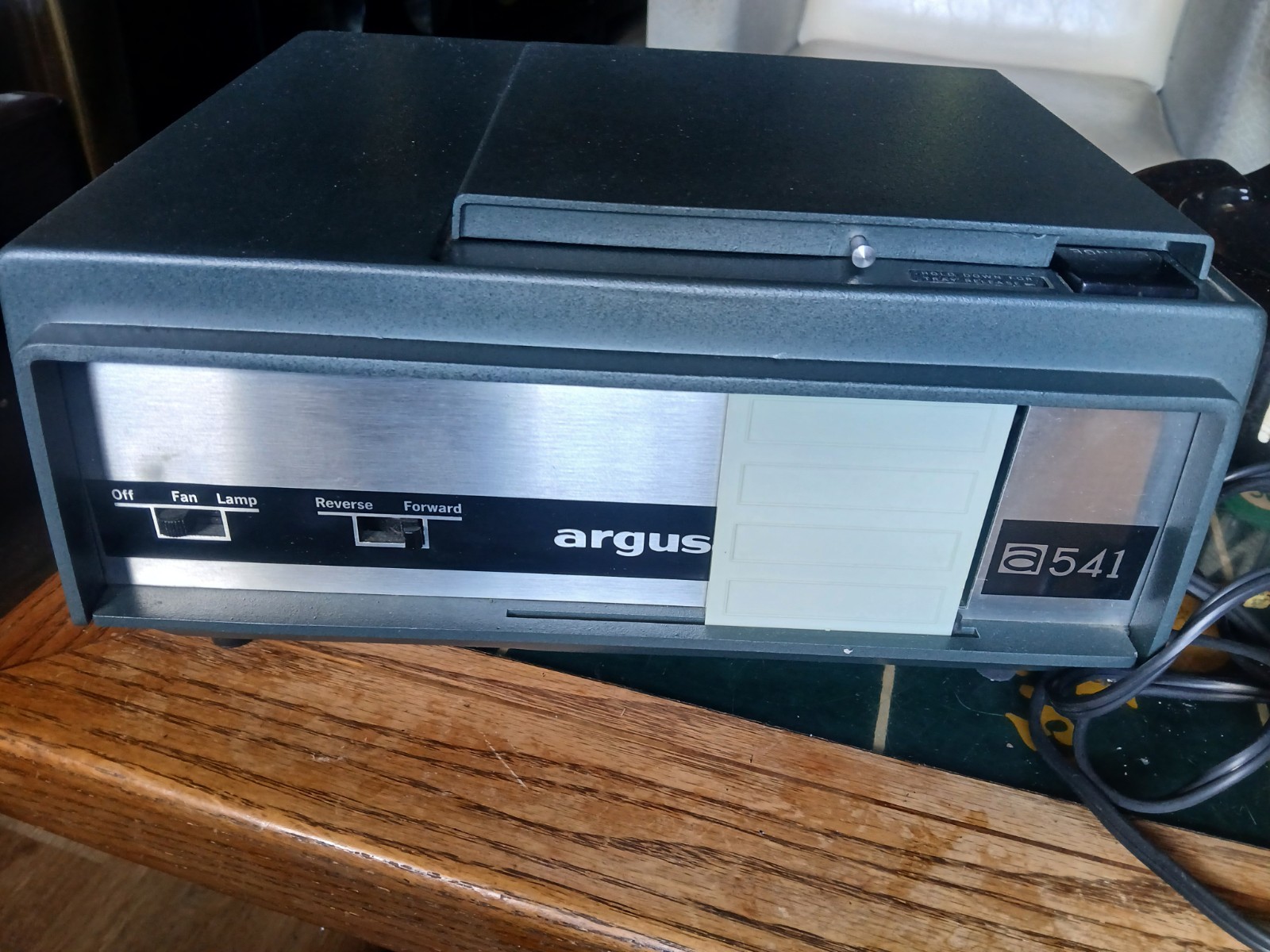 Vintage Argus A541 Slide Projector W/slide Projector Trays Bundle (R)