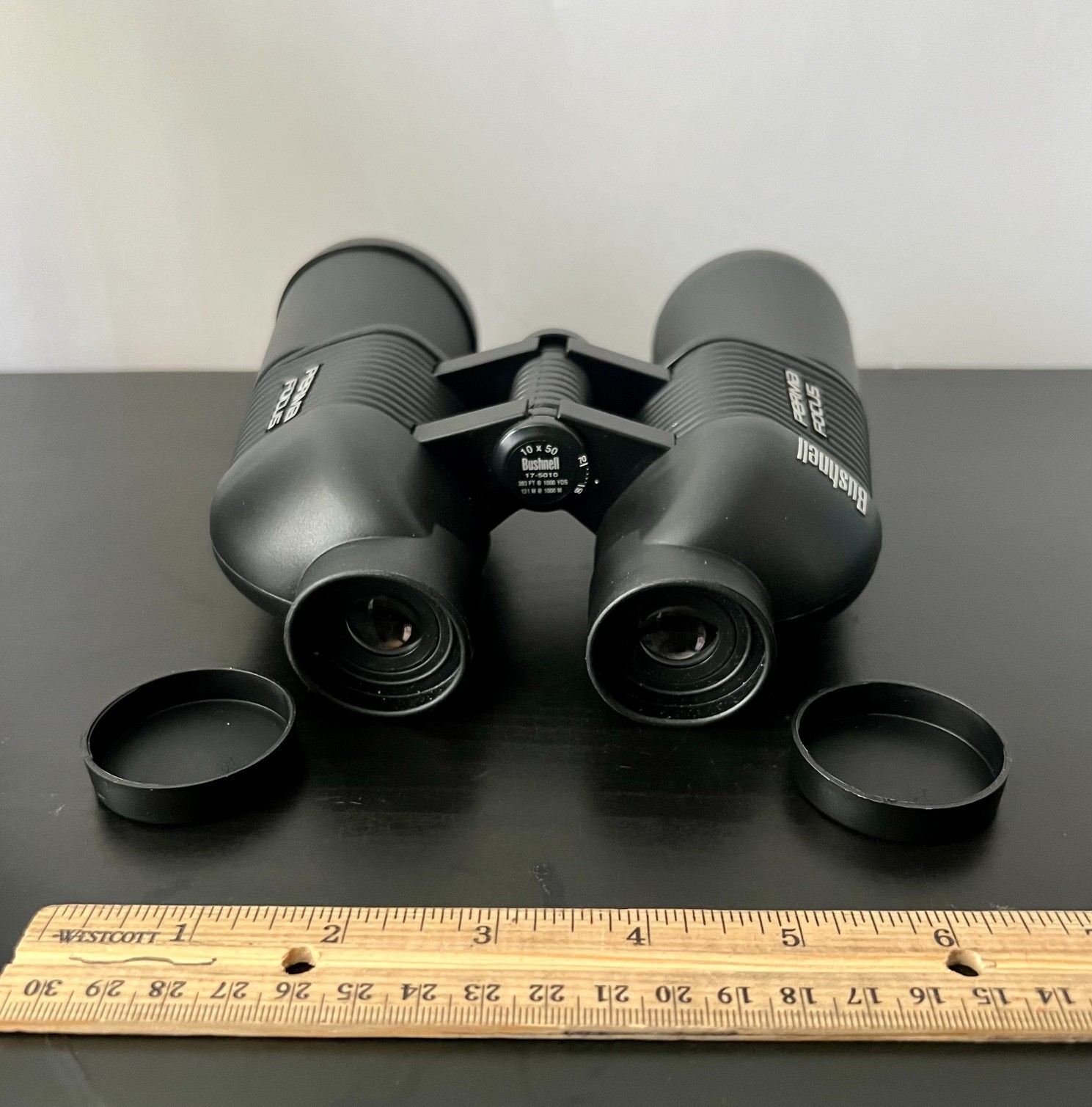 Bushnell PermaFocus Focus Free Binoculars 17-5010 10 x 50MM Perma Focus w/ Case
