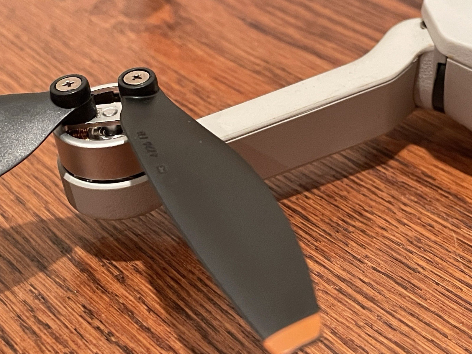 DJI Mini 2 SE Mini Drone W/ Remote Controller