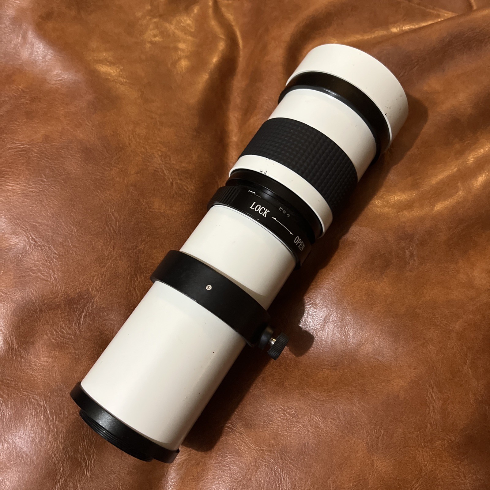 420-800mm f/8.3-16 Super Telephoto Zoom Lens T-Mount Manual Focus White