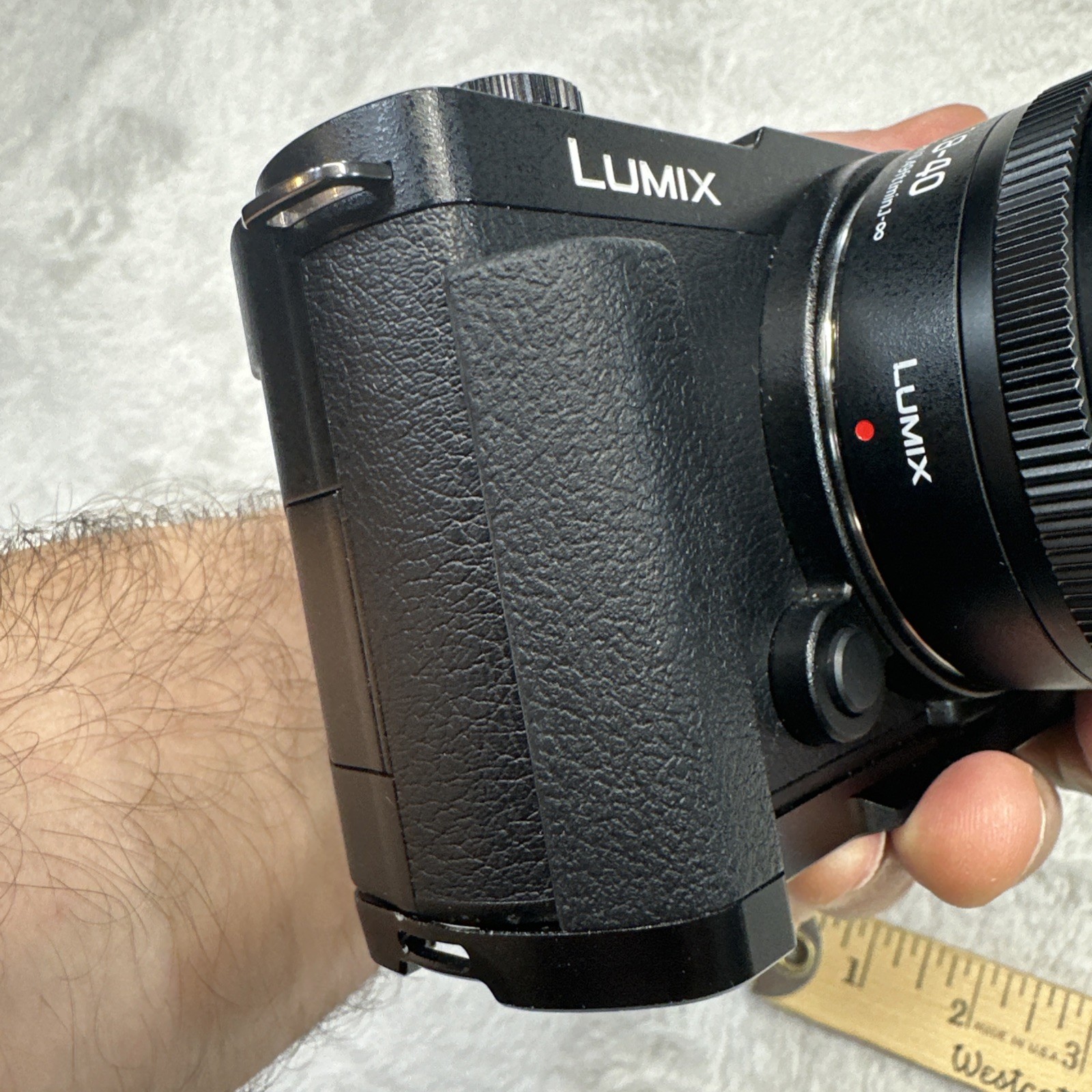 Panasonic Lumix S9 Full Frame Small Rig Grip 18-40 Lens 26mm Lens Pancake Lens