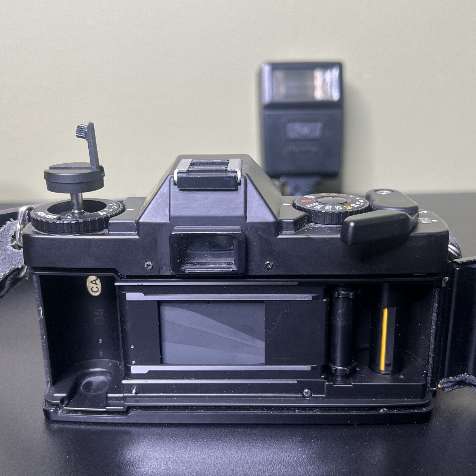 Mamiya ZM Quartz Camera Tested Works Osawa Mark 2 Lens Flash READ DESCRIPTION