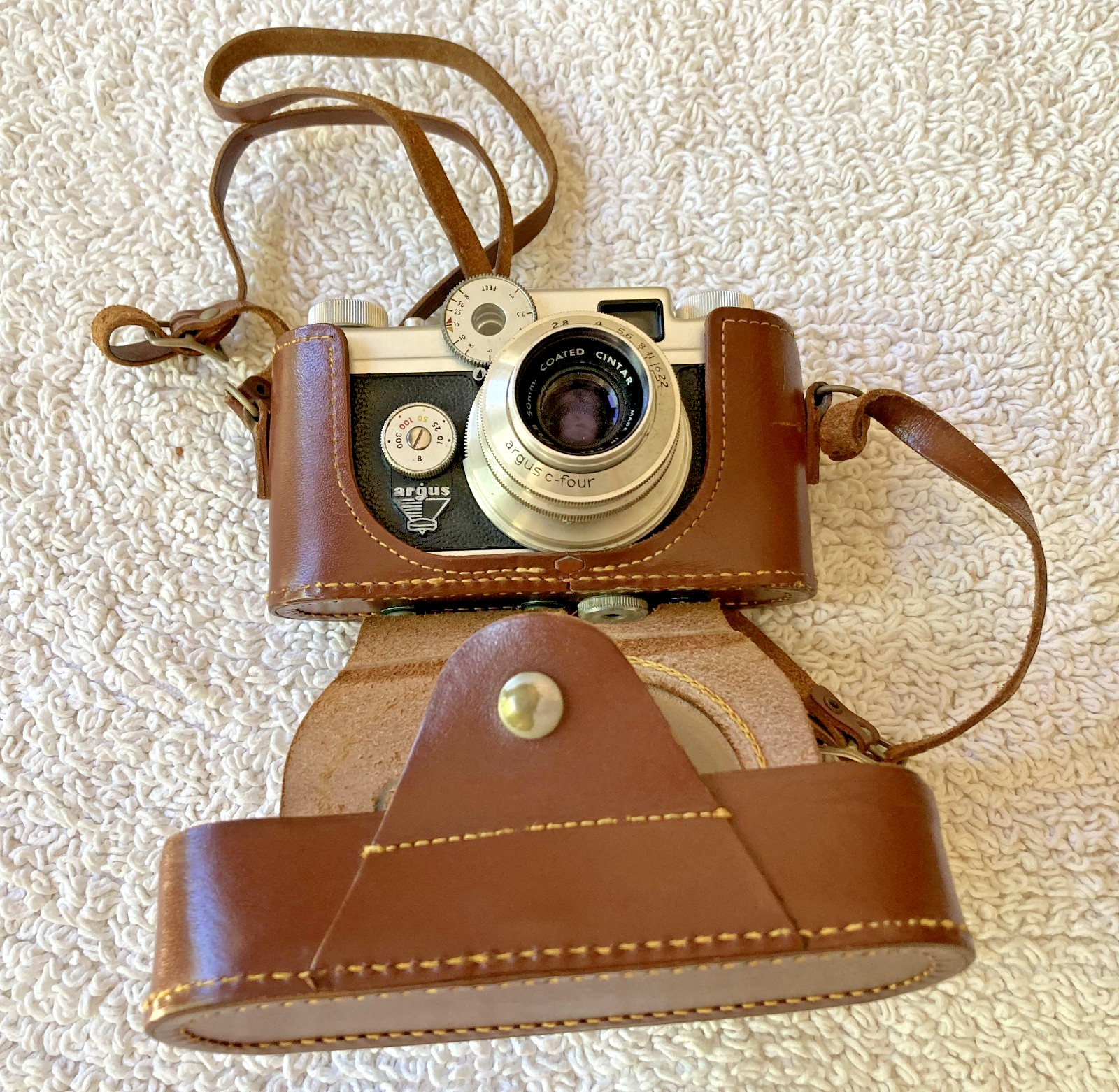 1950S ARGUS C-FOUR 35MM CAMERA, CASE, 50mm f/28 LENS, UNTESTED