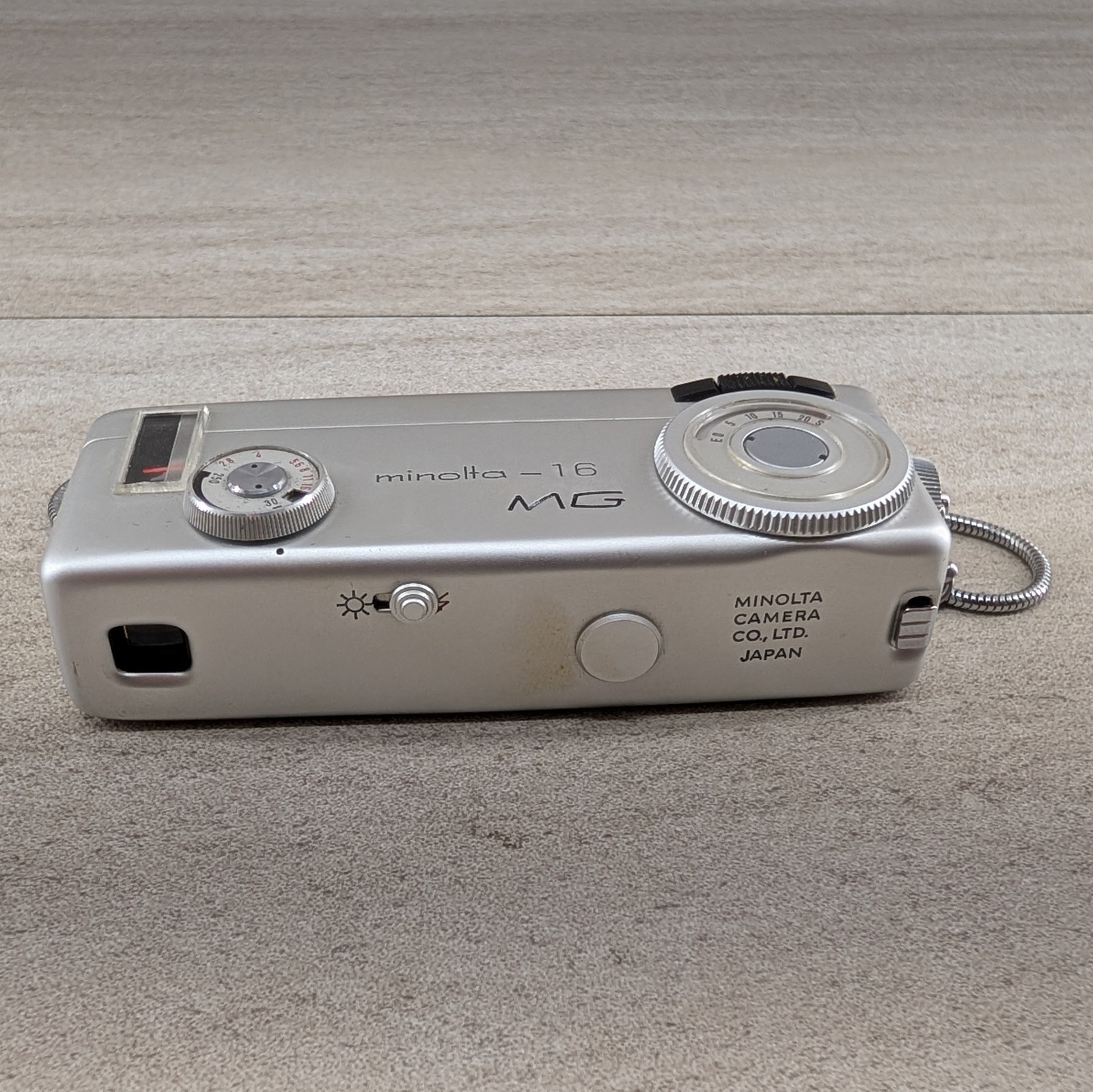 Minolta 16 MG Subminiature Spy Camera Kit Vintage 16mm Film Bundle Case Manual