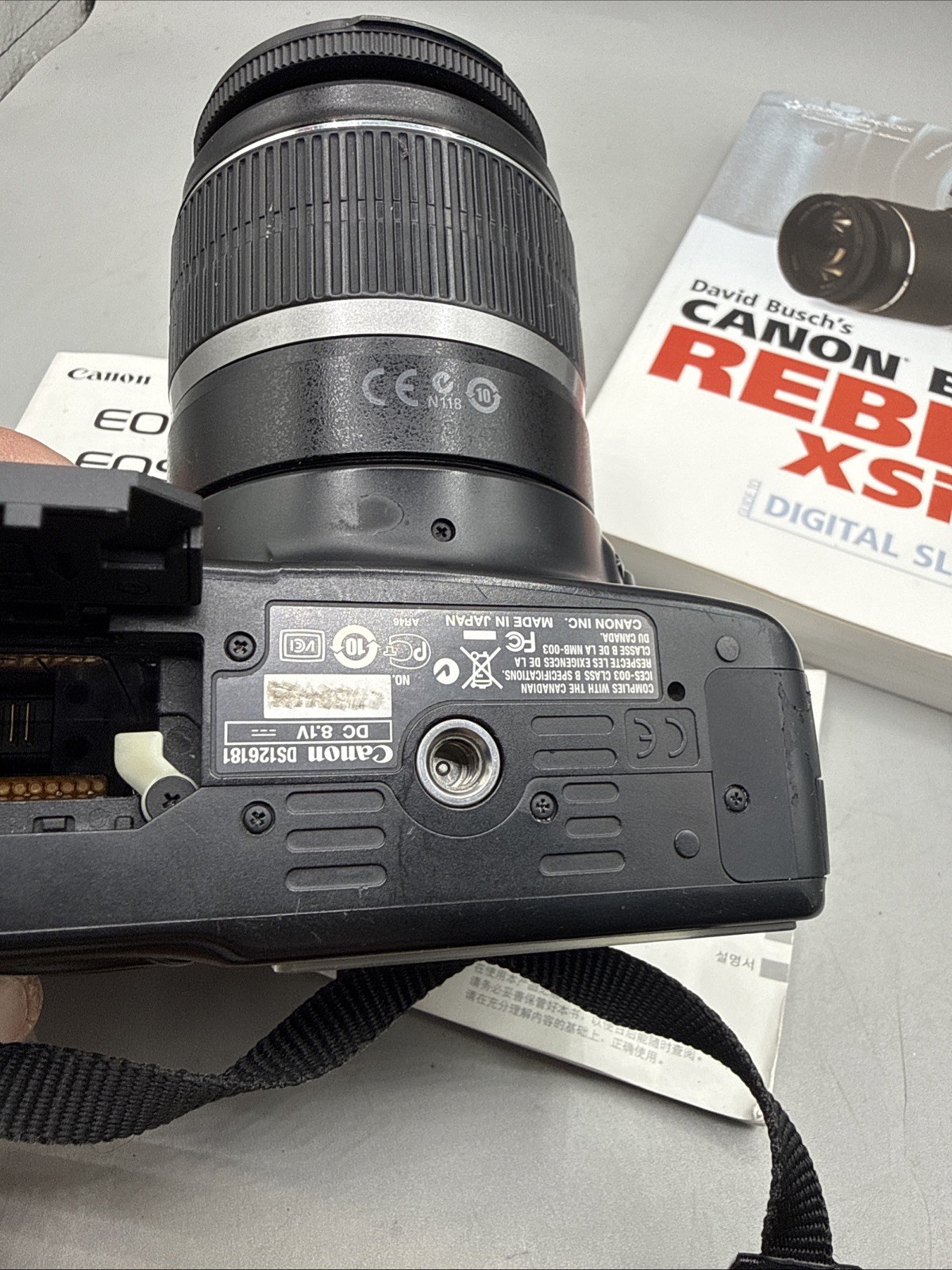 Canon EOS Rebel XSi 450D 12.2MP Digital DSLR Camera Kit