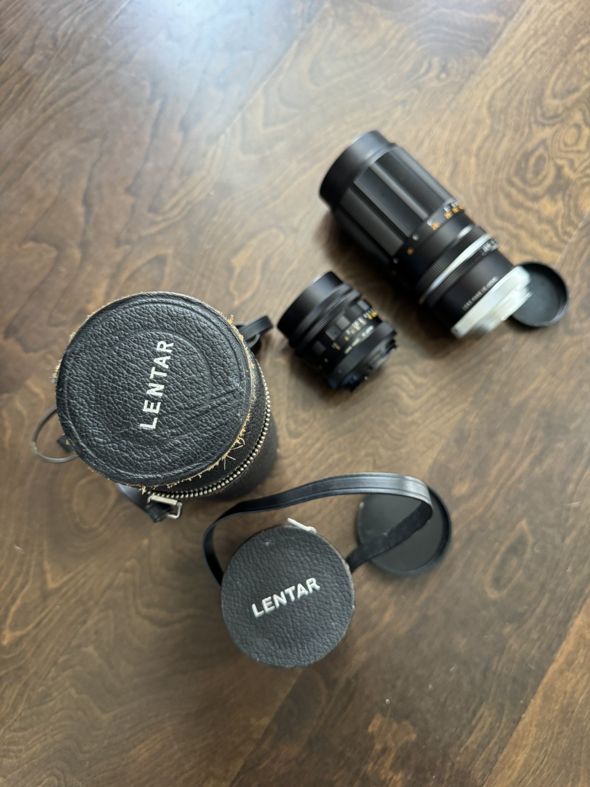 Tele – Lentar 1:4.5 f=200mm / Super – Lentar 1:2.8 f=22mm Vintage Lens w/ Cases