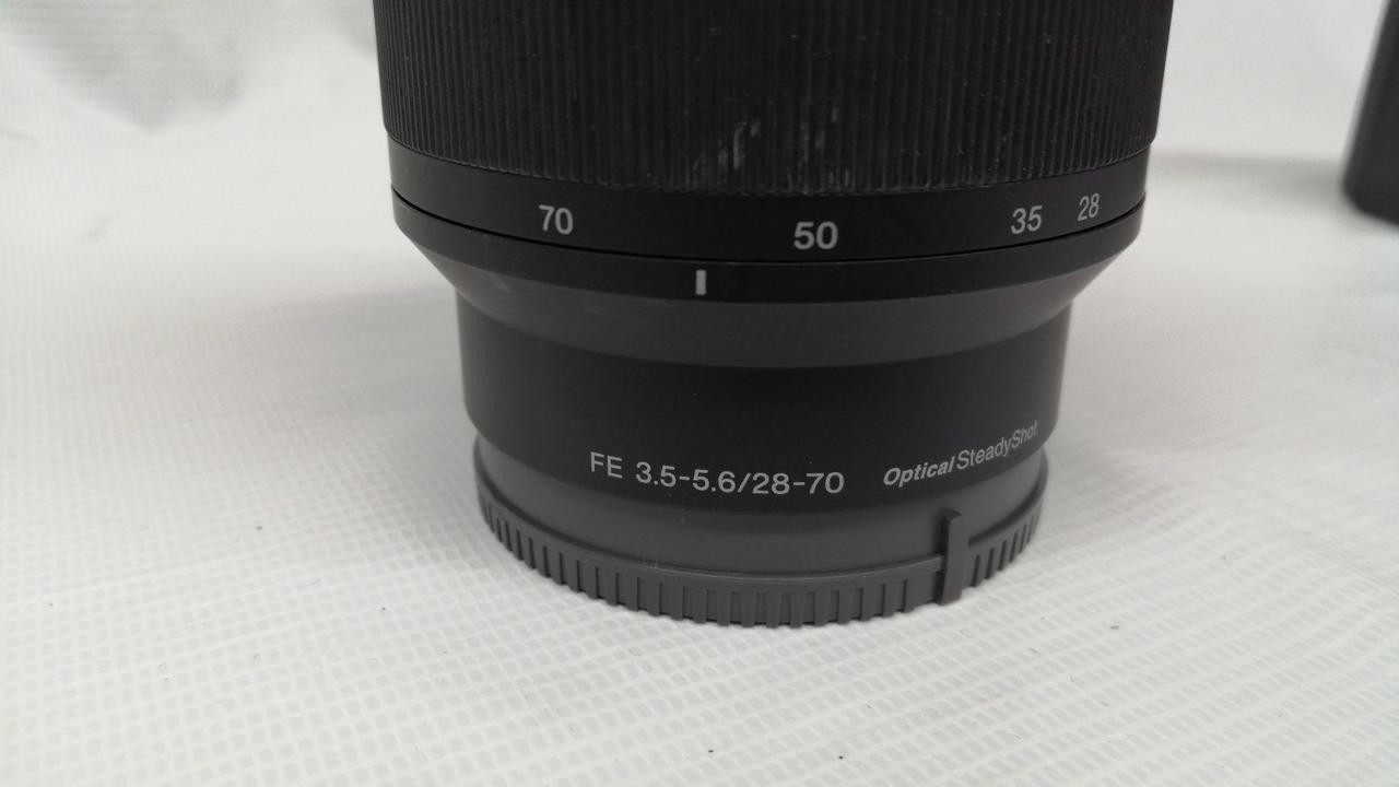 Mirrorless Single Lens Reflex Lens Kit Model ILCE 7M2K SONY