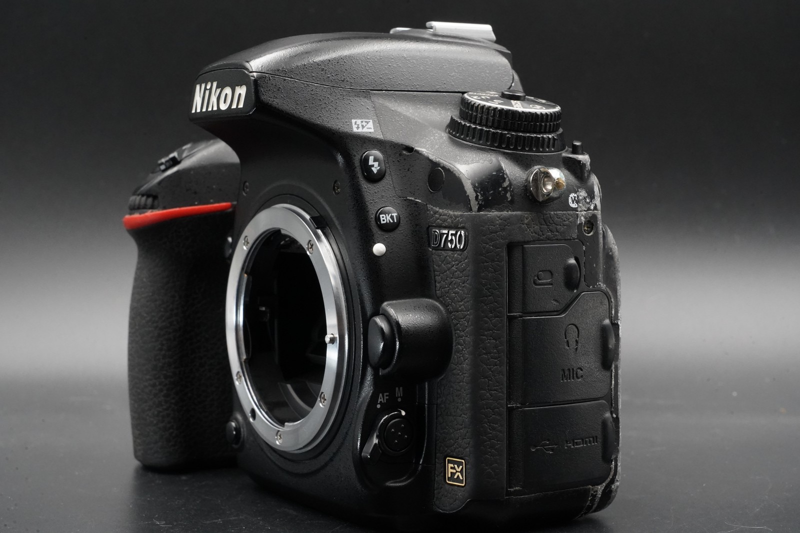 [US Duty Paid] Nikon D750 24.3MP DSLR Digital SLR Camera Body 8233