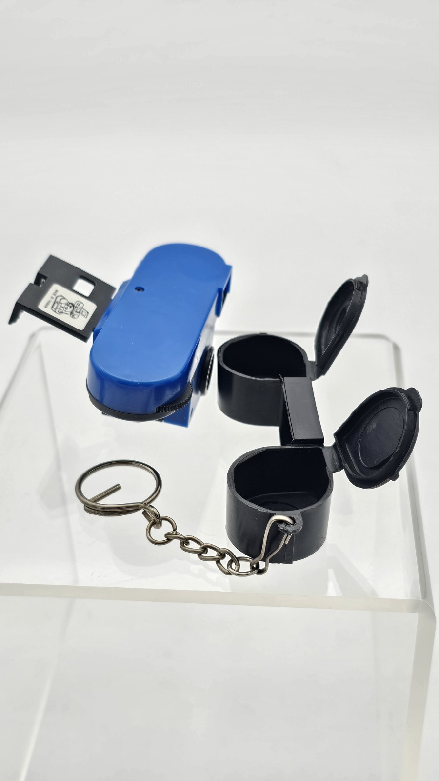 Vintage Micro 110 Film Camera Coin Box Case Plastic Keychain Toy Taiwan