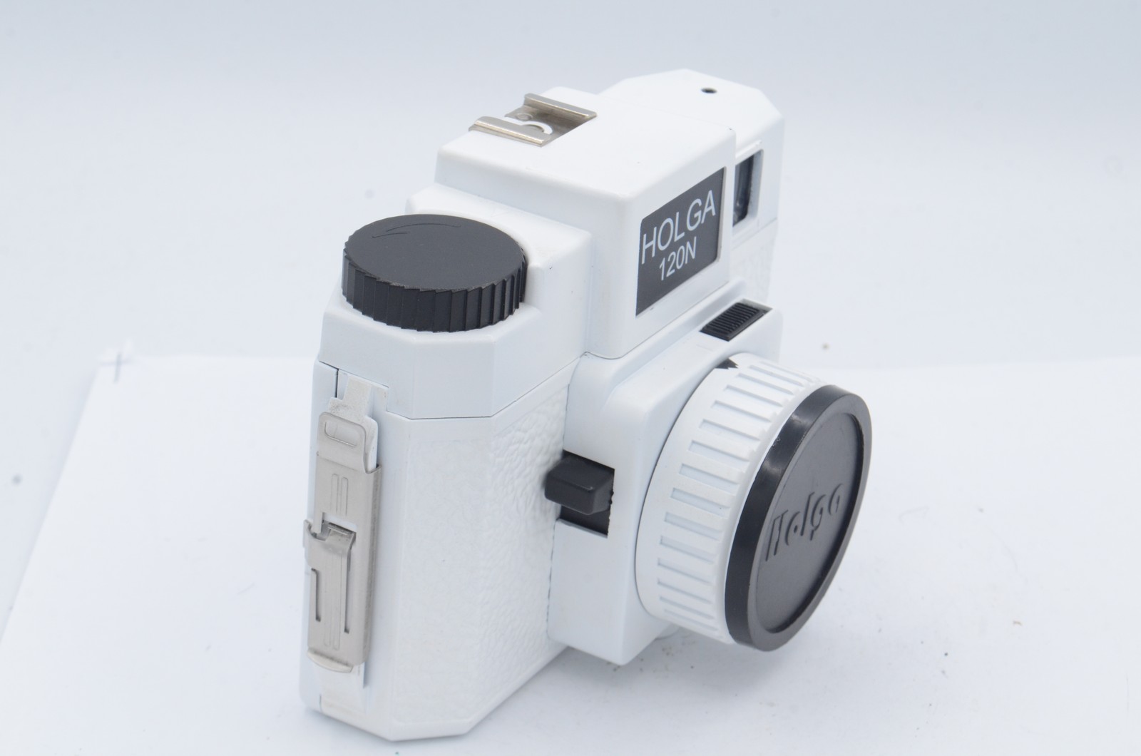 Holga 785120 120N Plastic Medium Format Camera – White