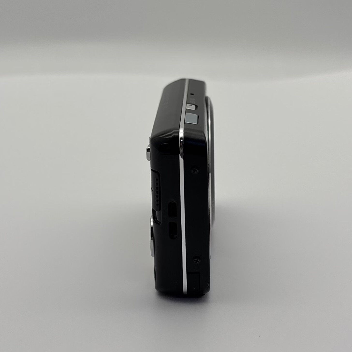 Sony Cyber-shot DSC-W630 Digital Camera 16.1 MP 5x Optical Zoom Built-in Flash