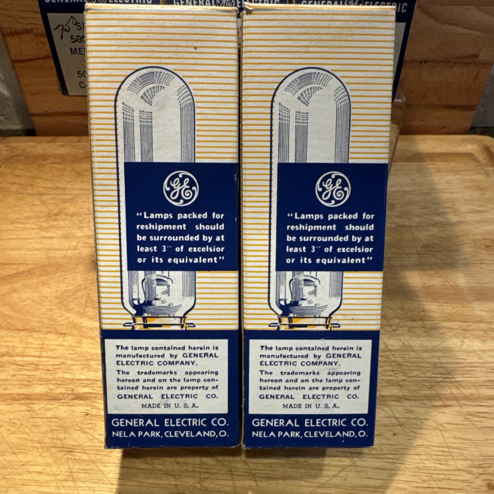 GE Projector Projection Lamp Bulb 750W 120V T12/9 C-13D Filament Base Up NOS