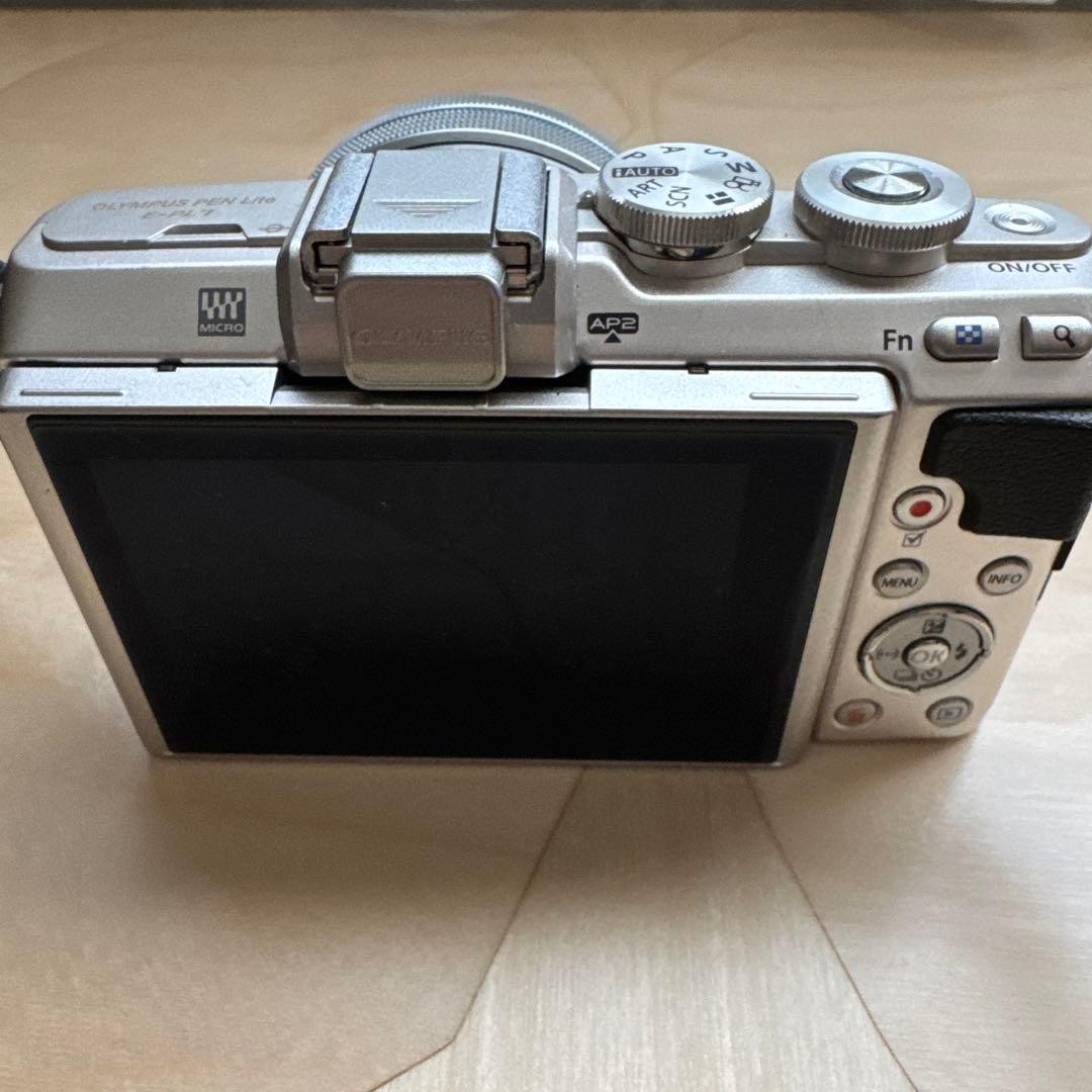Olympus PEN Lite E-PL7 14-42mm Lens Digital Camera Very Good JP