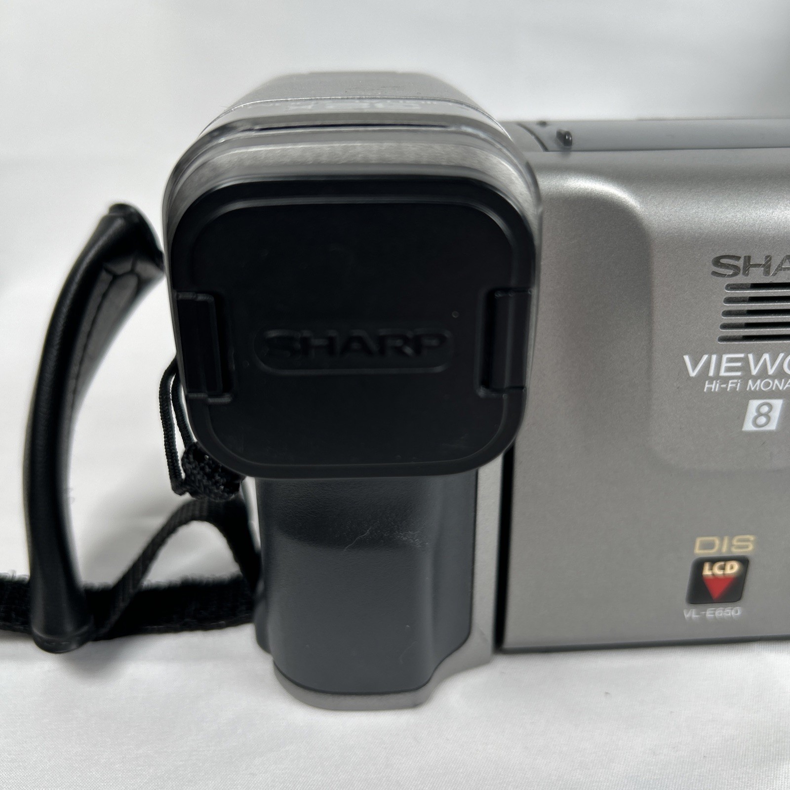 Sharp VL-E650U Viewcam Camcorder With Remote Charger And Carry Bag