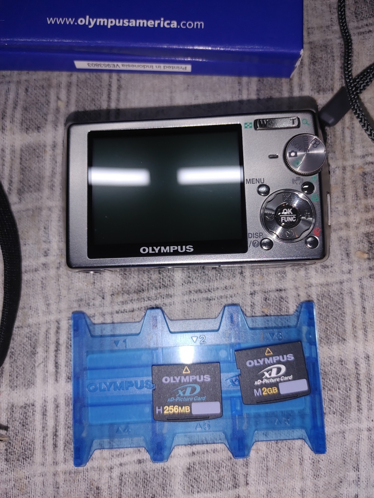 Olympus Stylus 1000 10.0MP Digital Camera Silver All Weather