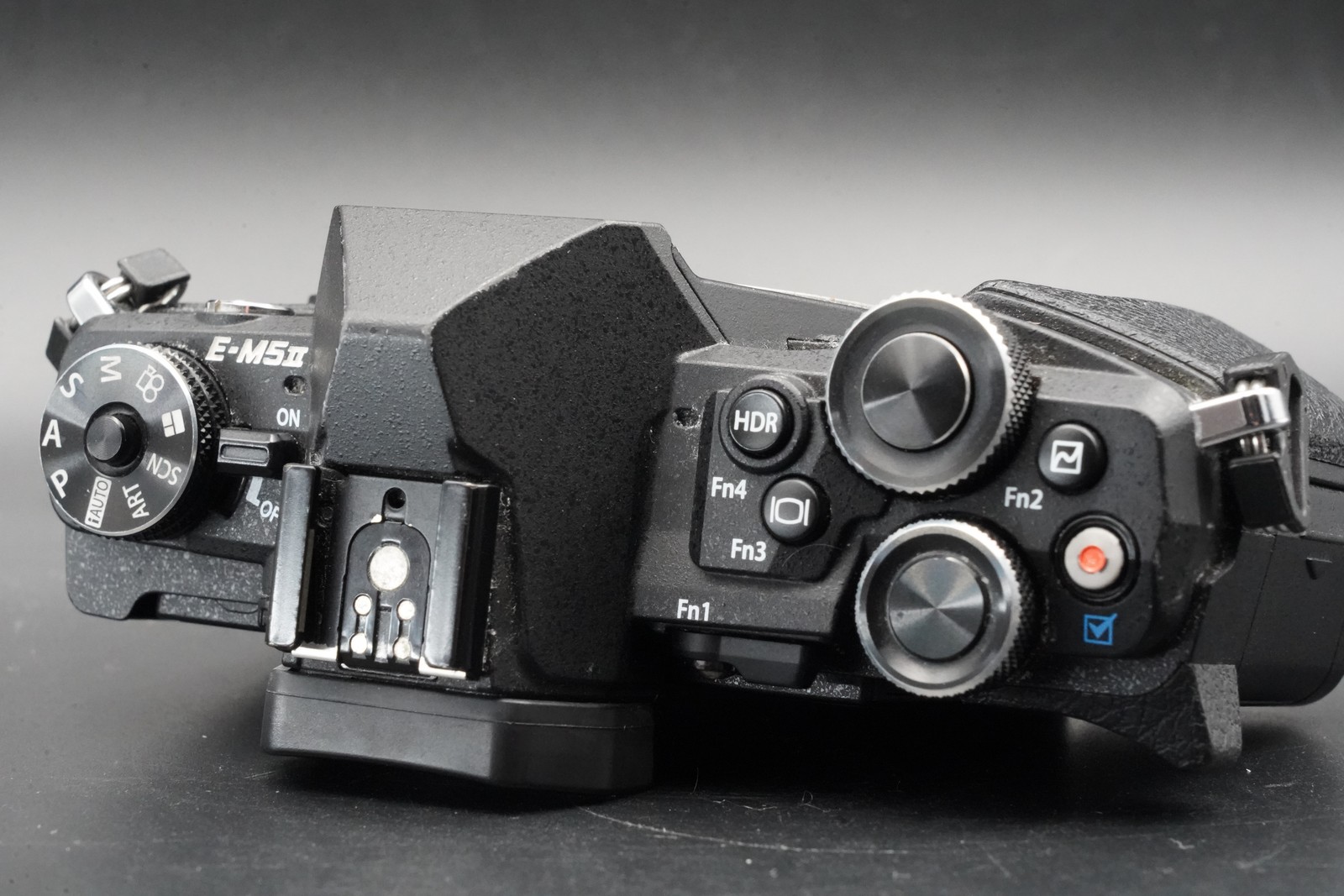 [1 Yr Warranty] Olympus OM-D E-M5 Mark II 16.1MP Digital SLR Camera Black 6410