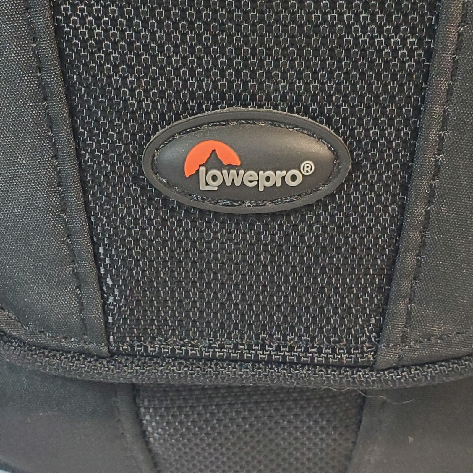 Lowepro Edit 100 Camcorder Camera Carry Shoulder Bag