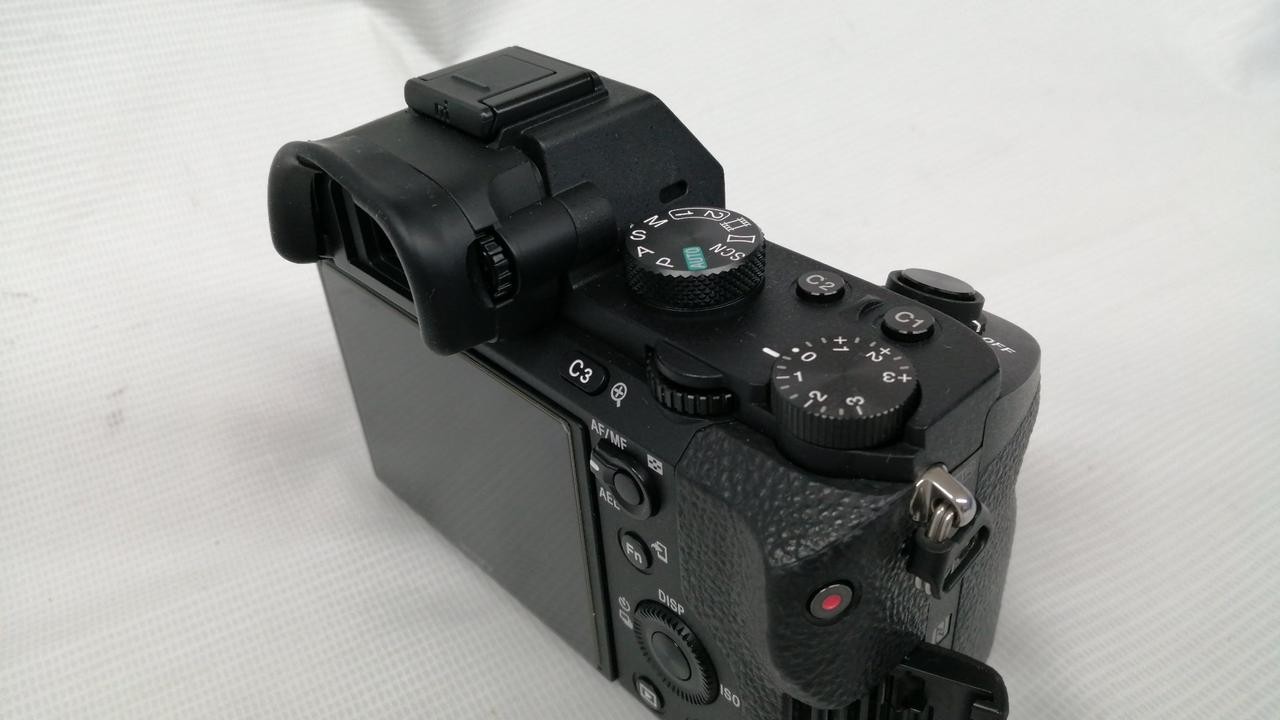 Mirrorless Single Lens Reflex Lens Kit Model ILCE 7M2K SONY