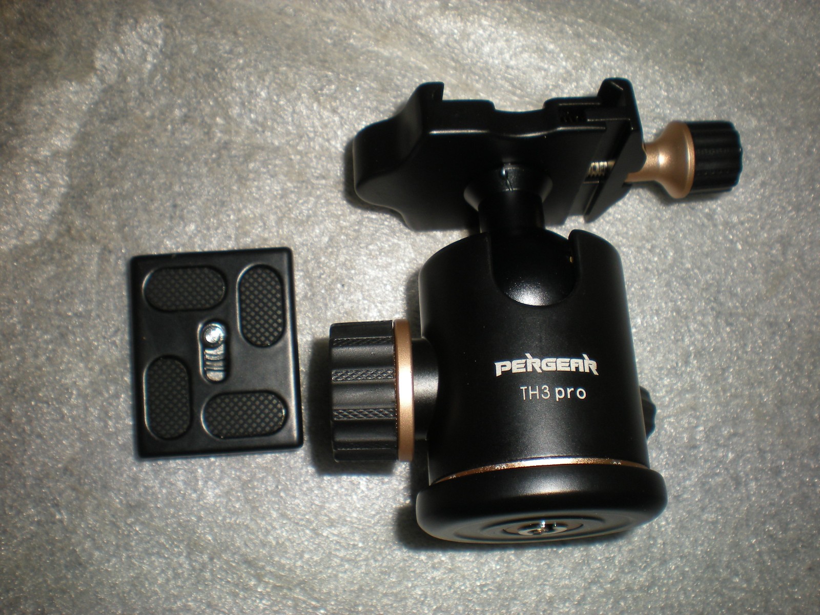 Pergear TH3 Pro DSLR Camera Tripod Ball Head With Release Plate