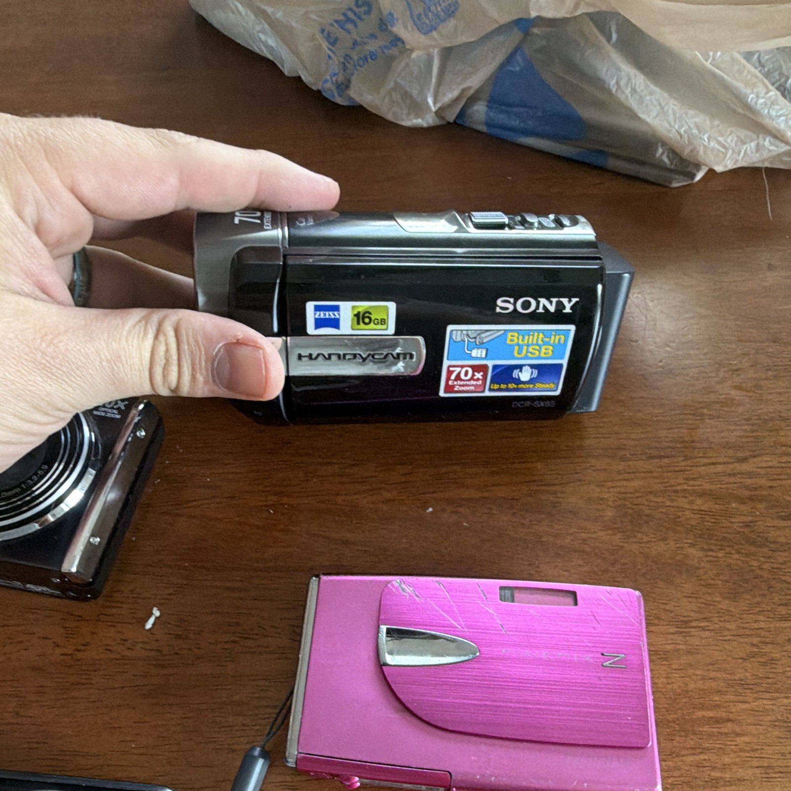 4 camera lot with batteries no chargers
