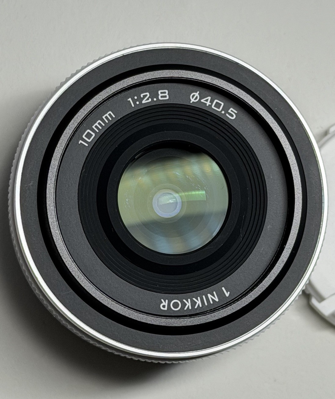 Nikon 1 NIKKOR 10mm f/2.8 Pancake Lens White for J1 J2 V1 V2 Cameras Mint!
